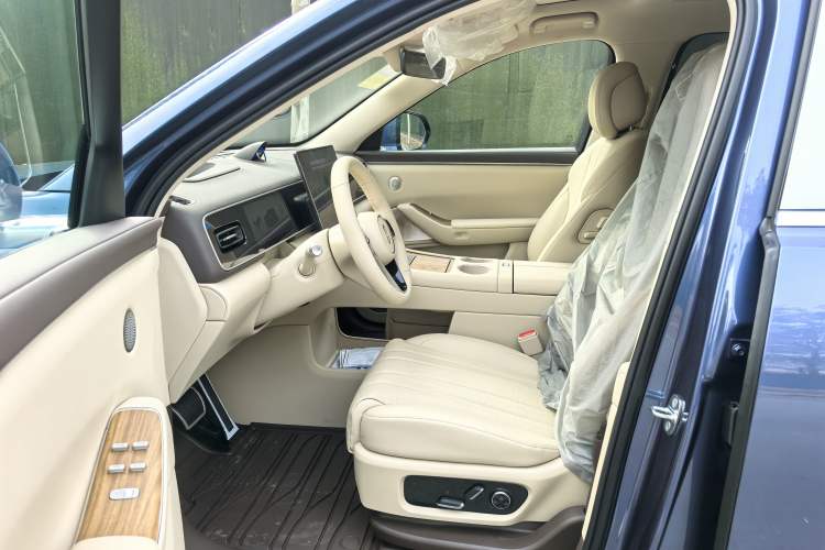 Used Hima AITO M7 2026 Model Range-Extending Max All-Wheel Drive 5-Seater Version
