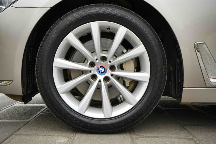 Used BMW 7 Series 2017 730Li Leading Model
