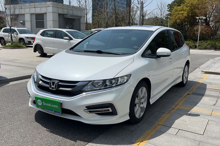 Used Honda Jade 2017 1.8L automatic Comfort version 5 seats