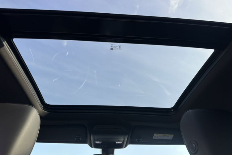 Used Cadillac XT4 2018 28T Two-Wheel-Drive Luxury Model
