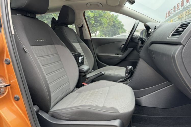 Used Volkswagen Polo 2014 1.6L Cross Polo Automatic