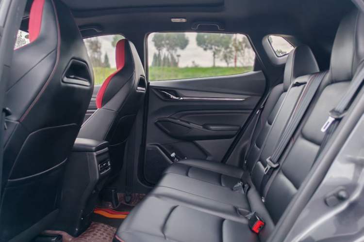 Used Oshan X5 PLUS 2023 Revised Version 1.5T DCT Navigation Edition
