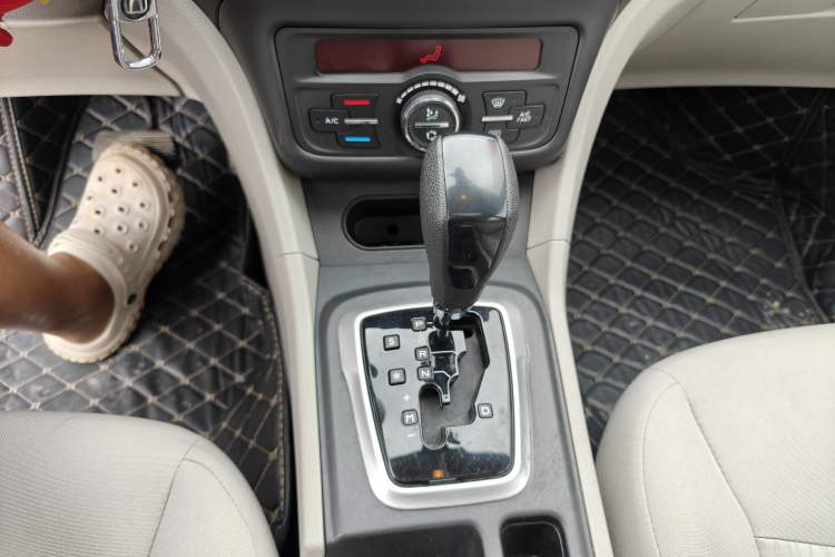 Used Dongfeng Aeolus L60 2015 1.8L Automatic New Enjoyment Model