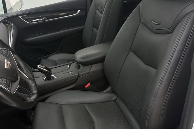 Used Cadillac XT5 2016 25T Luxury Model