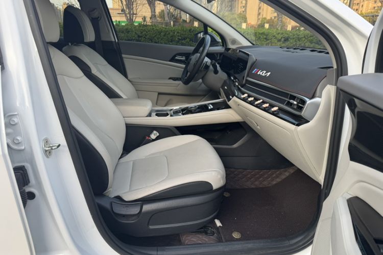 Used Kia Sportage (Chinese Domestic Model) 2023 1.5T Two-Wheel Drive Prestige Edition
