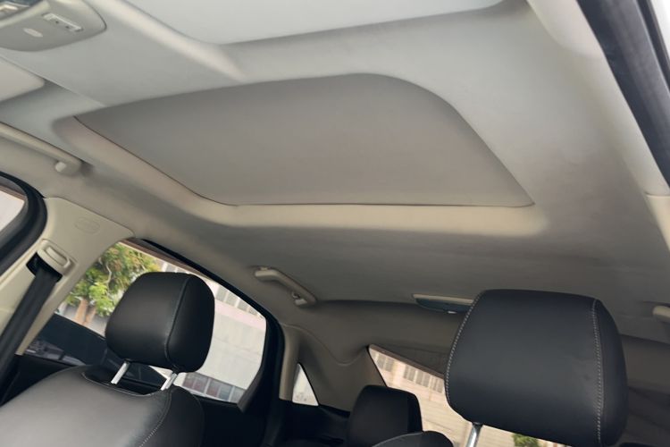 Used Ford Escort 2017 Happiness Edition 1.5L Automatic Fashion Version Headliner