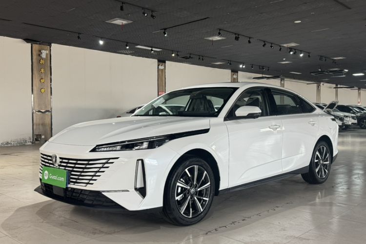 Used CHANGAN Eado 2025 Blue Whale 1.5T 500Bar Prestige Model