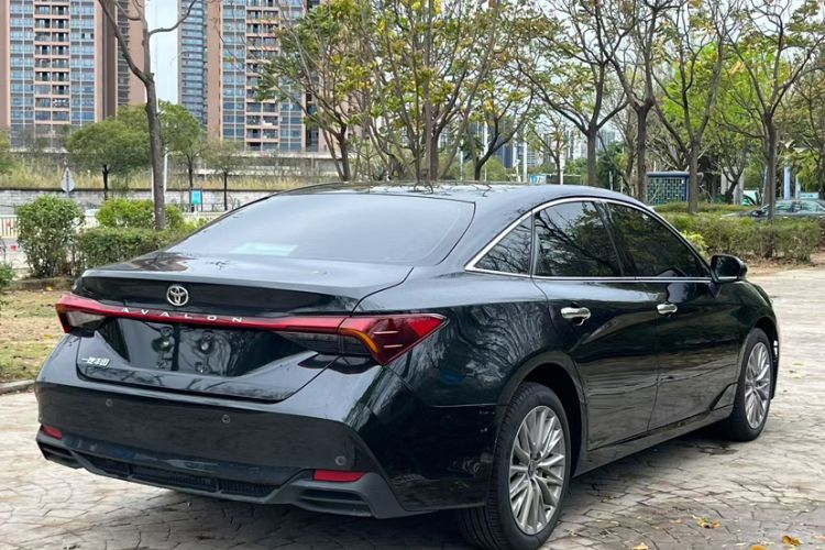 Used Toyota Avalon 2024 2.0L Luxury Edition
