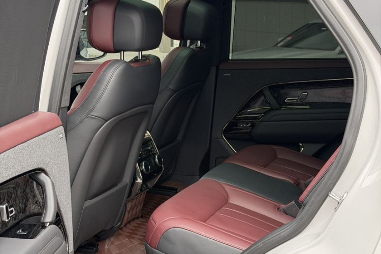 Used Land Rover Range Sport 2025 400PS Dynamic HSE Exterior 10