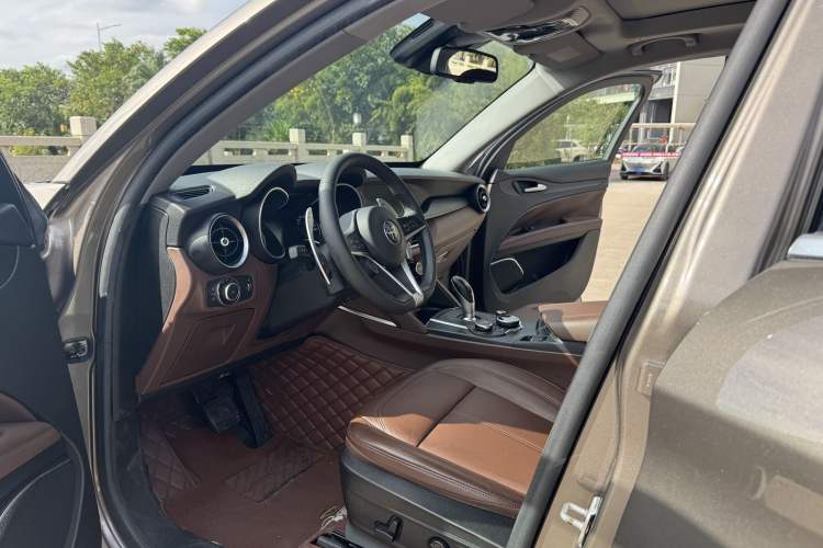 Used Alfa Romeo Stelvio 2017 2.0T 280HP Luxury Edition