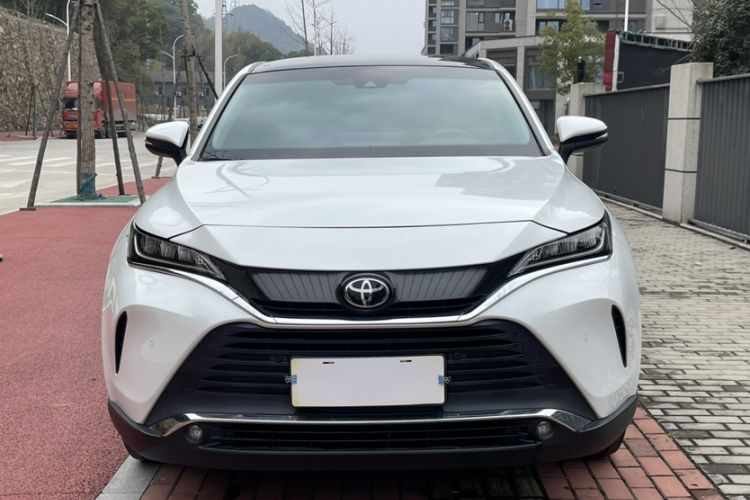 Used Toyota Harrier 2022 2.0L CVT Two-Wheel Drive Deluxe Edition