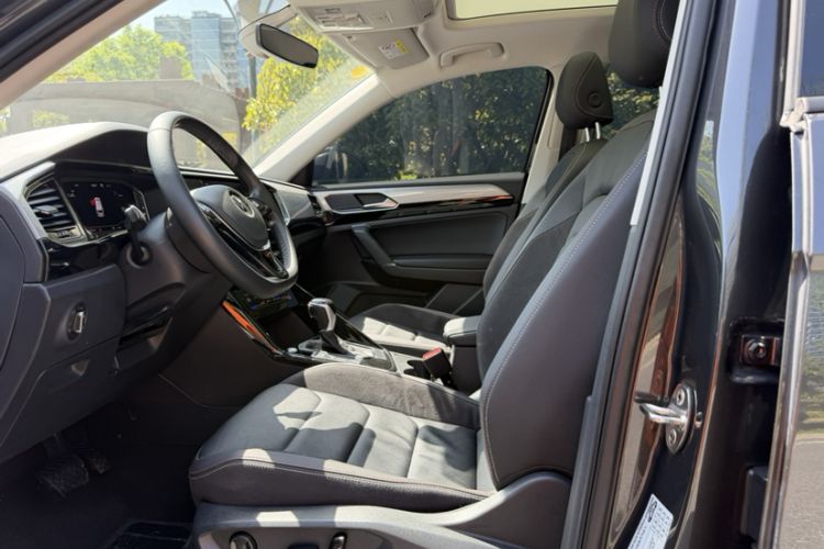 Used Volkswagen Tayron 2022 330TSI Two-Wheel Drive Luxury Smart Connectivity Version
