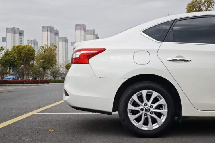 Used Nissan Sylphy 2021 Classic 1.6XL CVT Luxury Edition Exterior 9