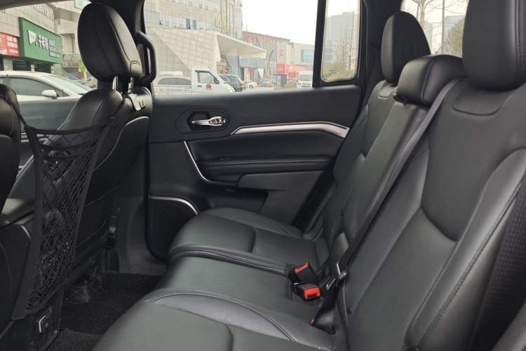 Used Jeep Commander 2018 2.0T Two-Wheel Drive Enjoy Edition China V