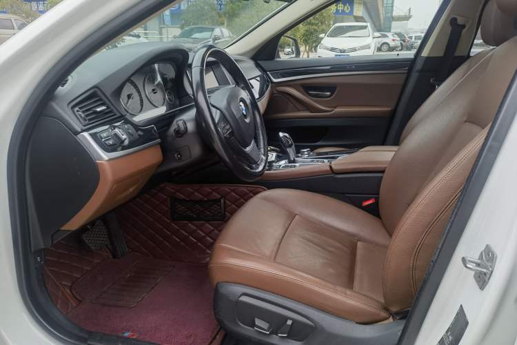 Used BMW 5 Series 2017 520Li Elegant Edition
