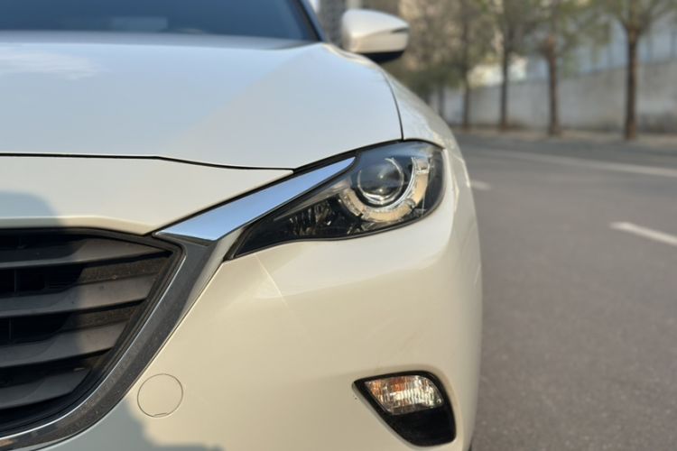 Used Mazda CX-4 2018 2.0L Automatic Two-Wheel Drive Blue Sky Dynamic Version China V Standard
