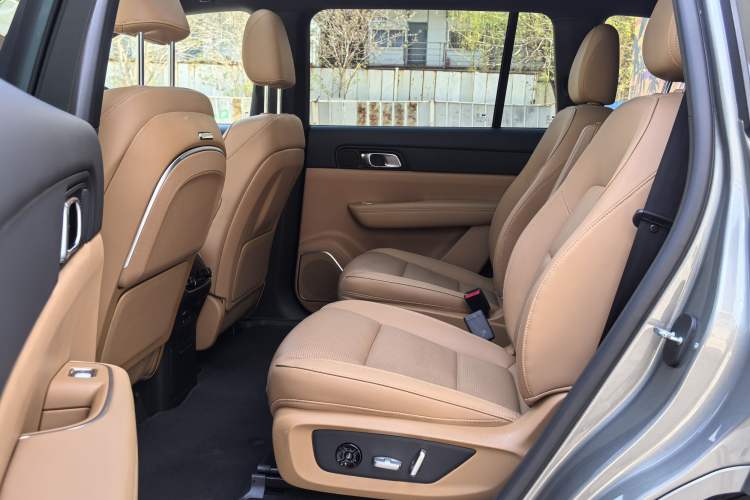 Used Li Auto ONE 2021 Extended-Range 6-Seater Version Interior 2
