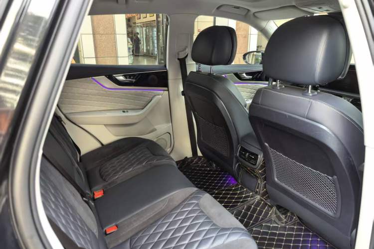 Used Hongqi HS5 2019 2.0T Smart Connect Flagship Edition Interior 5