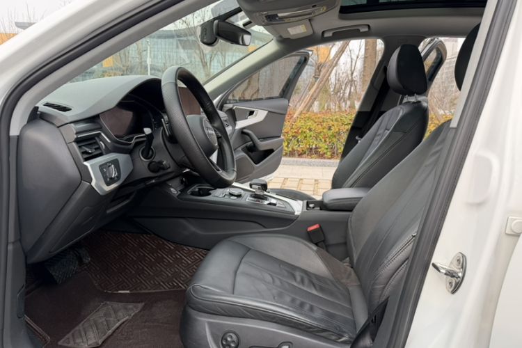 Used Audi A4L 2019 40 TFSI Fashion Version China V
