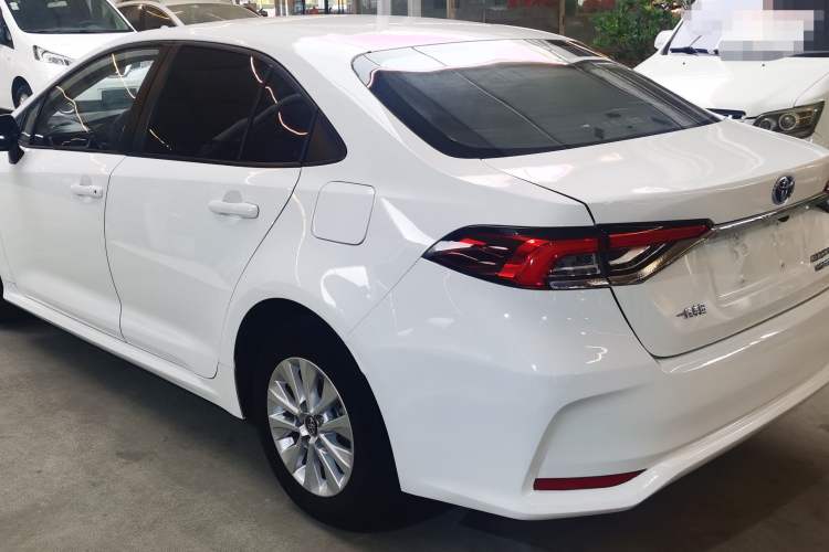 Used Toyota Corolla 2022 Dual-Motor 1.8L E-CVT Pioneer Edition
