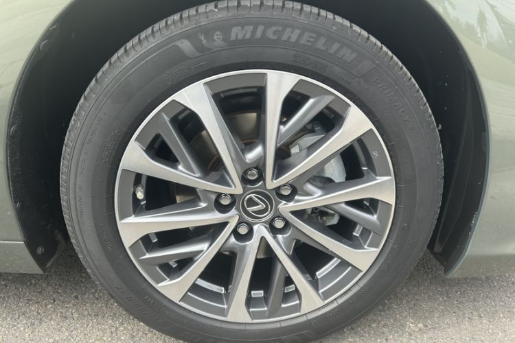 Used Lexus ES 2022 200 Excellence Edition
