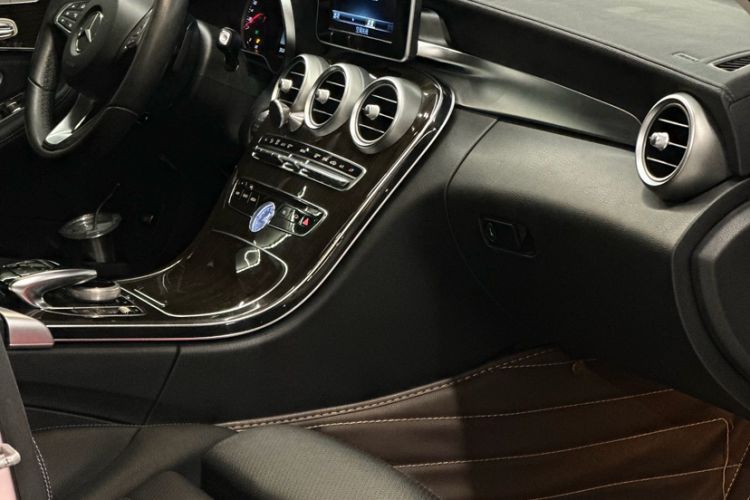 Used Mercedes-Benz C-Class 2015 C 200 L 4MATIC