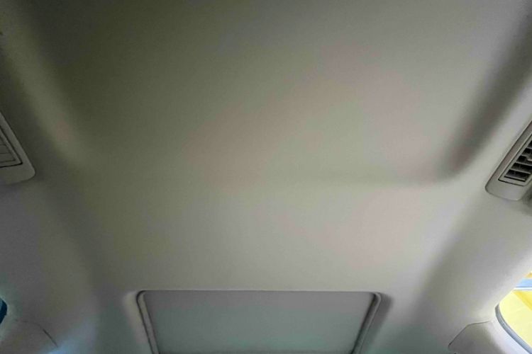 Used Buick GL8 2023 Facelifted Land Cruiser Executive Luxury Version Headliner