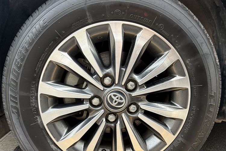 Used Toyota Corolla 2017 Revised Version 1.2T S-CVT GL