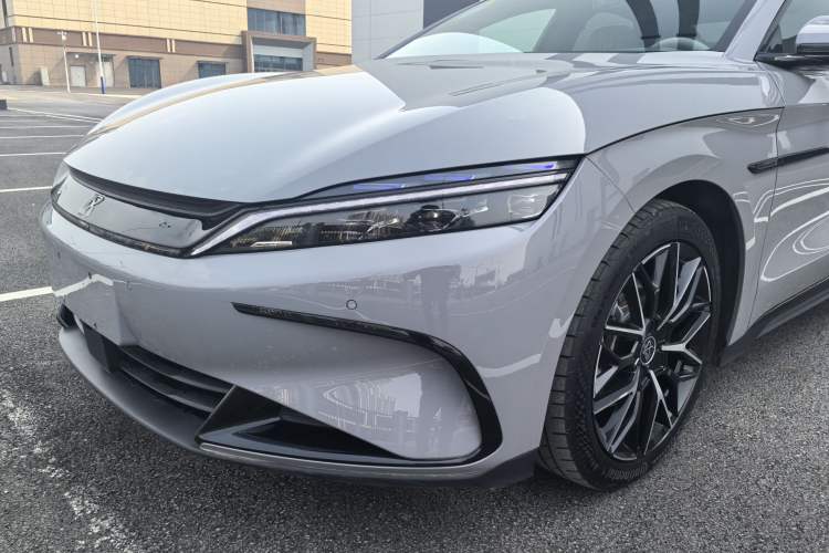 Used BYD Han 2025 DM-i 125KM Prestige Model Left Front Headlight