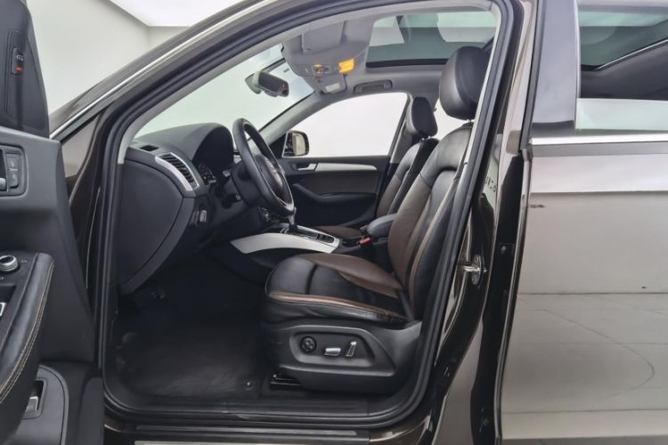 Used Audi Q5 2017 Plus 40 TFSI Technology Model