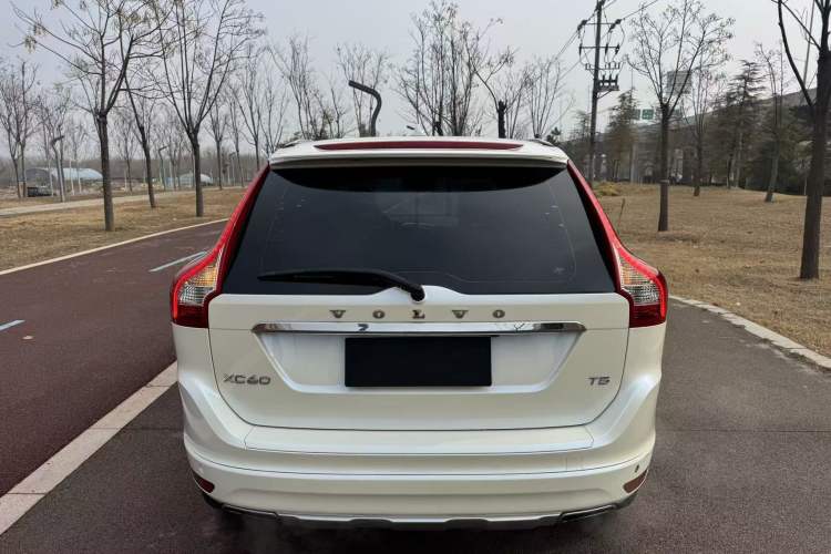 Used Volvo XC60 2017 T5 AWD Smart Upgrade Edition