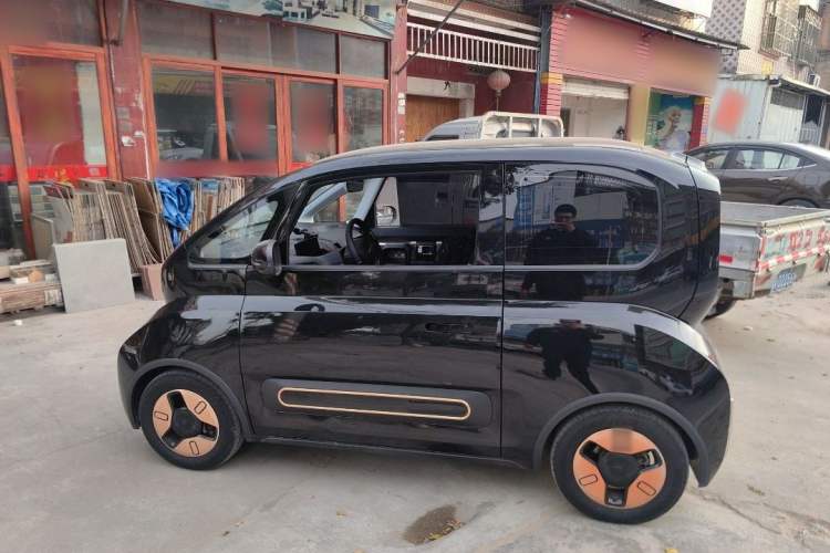 Used Baojun KiWi EV 2021 Artist Model Lithium Iron Phosphate Exterior 3