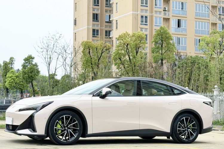 Used ARCFOX Alpha S5 2024 560MAX 185kW