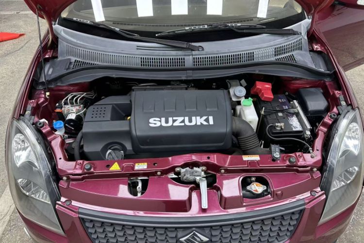 Used Suzuki Swift 2013 1.5L Automatic 20th Anniversary Limited Edition Interior 9