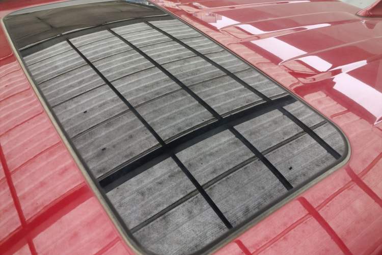 Used Sinotruk BOLDEN 2024 Passenger Version 2.0T Automatic Diesel 4x4 Standard Wheelbase Luxury Edition