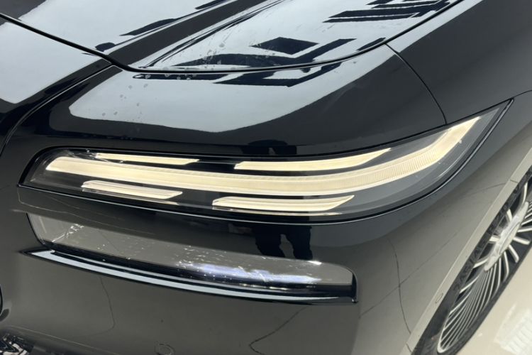 Used VOYAH Lantu Chiguang L 2026 Four-Wheel-Drive Ultra
