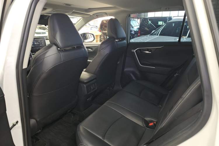 Used Toyota Wildlander 2021 2.0L CVT Two-Wheel Drive Luxury Edition