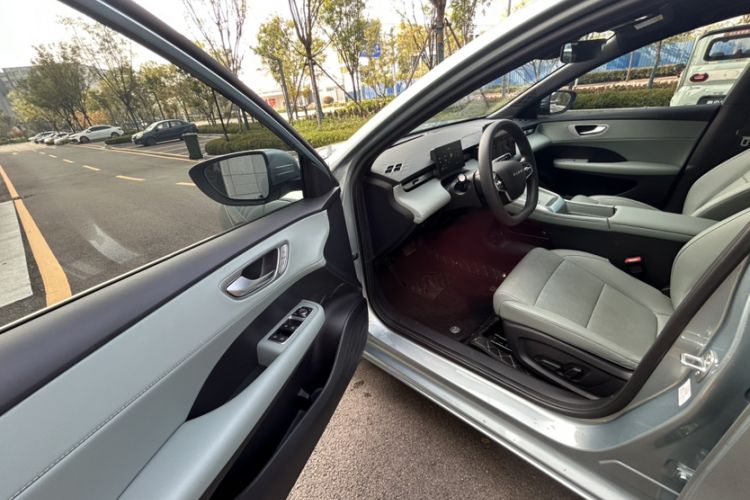 Used Roewe D6 2025 520km Smart Enjoyment Version