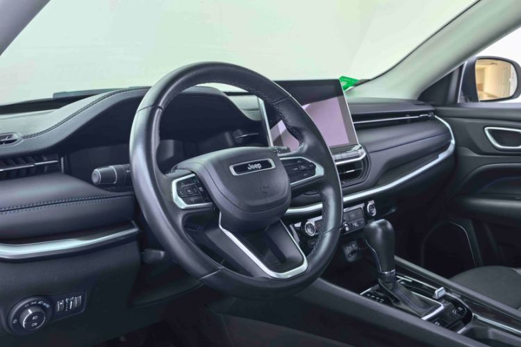 Used Jeep Compass 2021 220T Automatic Four-Wheel Drive Elite Edition Interior 3