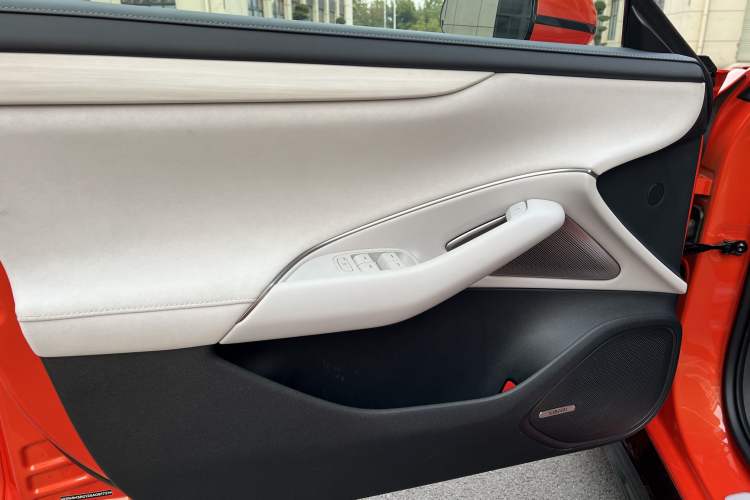 Used Xiaomi Auto SU7 2024 Rear-Drive Ultra-Long Range Advanced Pro-Level Intelligent Driving Version
