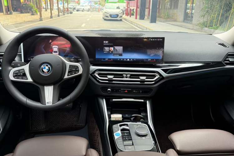 Used BMW i3 2024 eDrive 35 L Interior 1