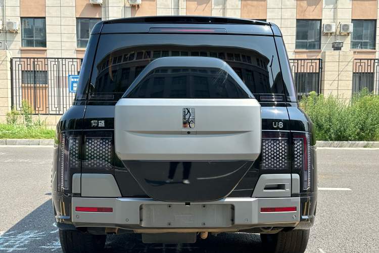 Used Yangwang U8 2023 Luxury Edition
