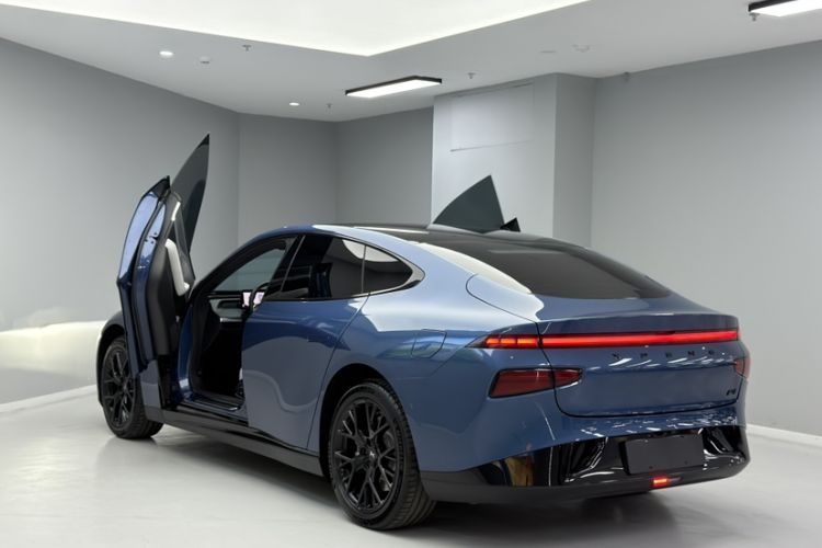 Used XPeng P7 2024 P7i 702 Max Pengyi Edition