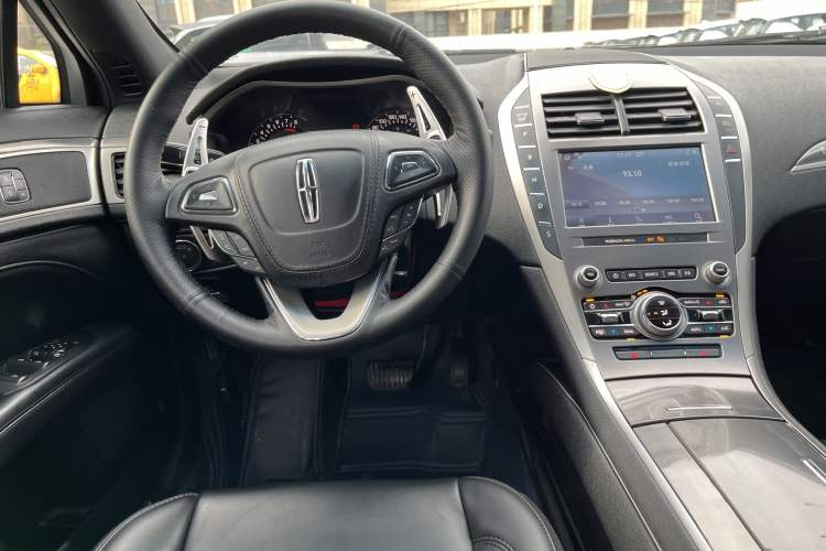 Used Lincoln MKZ 2019 2.0T Zunyue Edition China VI Standard
