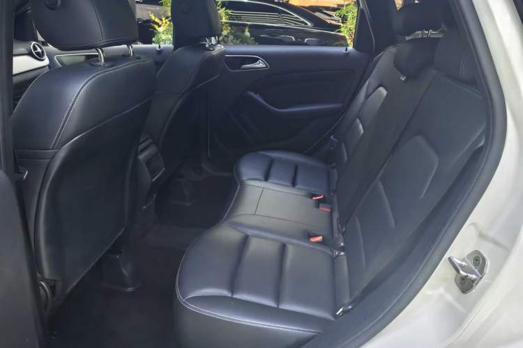 Used Mercedes-Benz B-Class 2017 B 200 Sport Edition