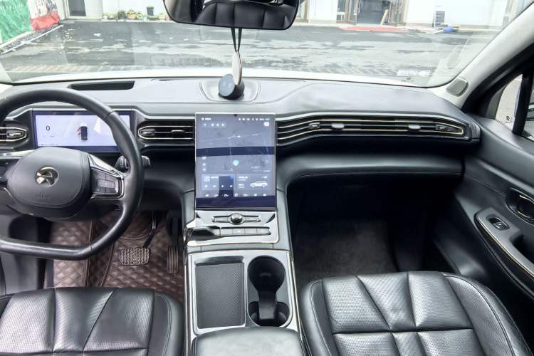 Used Nio ES8 2020 415 km Signature Edition 6-Seater Version
