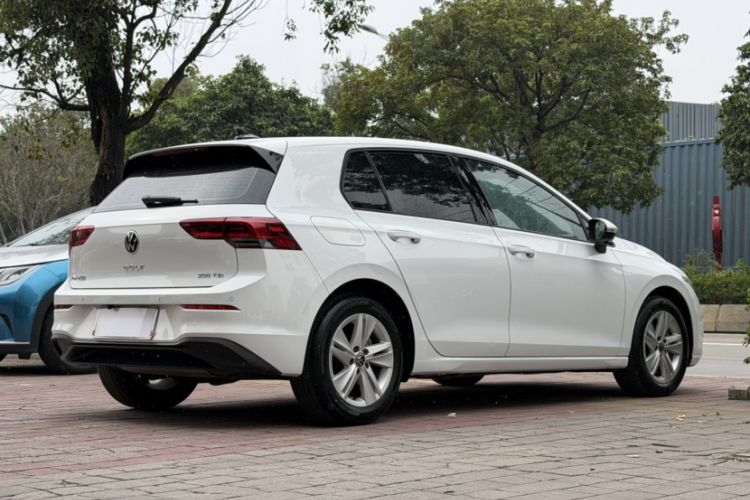 Used Volkswagen Golf 2021 200TSI DSG