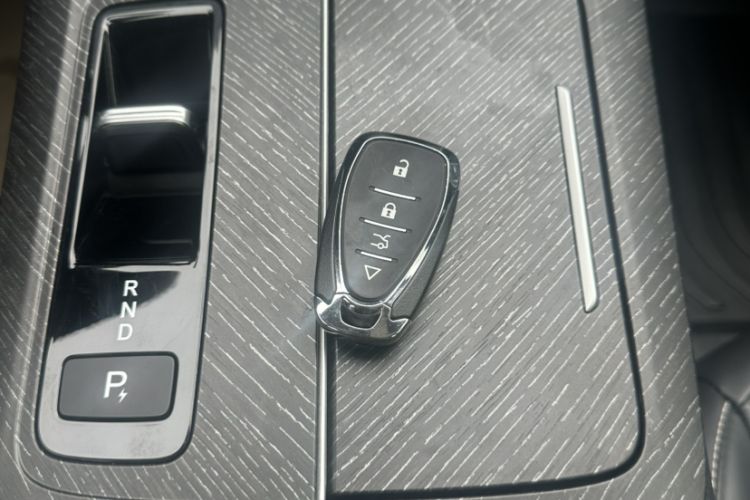 Used Venucia V DD-i 2023 60km iD Version