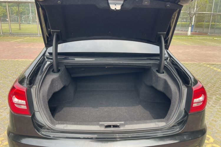 Used Hongqi H7 2019 2.0T Elite Edition Trunk