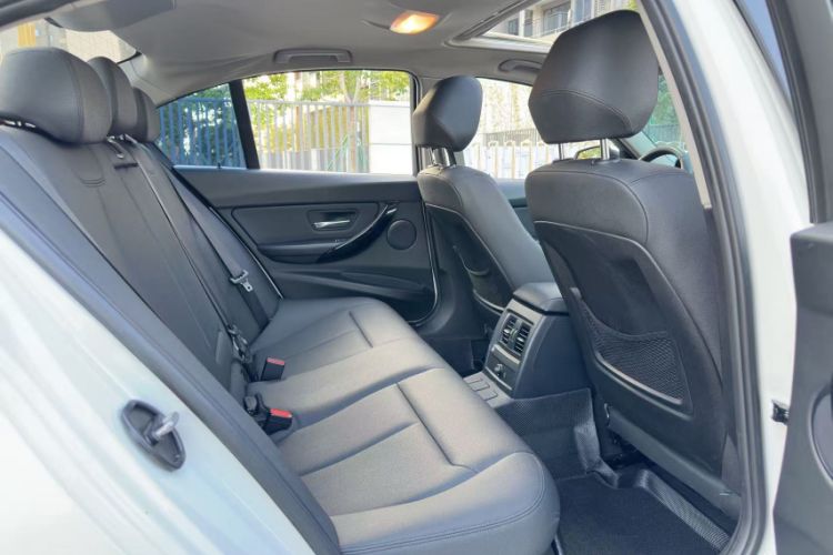 Used BMW 3 Series 2016 320i Fashion Model
